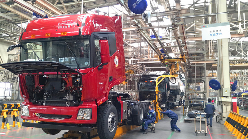 Commercial vehicle assembly line